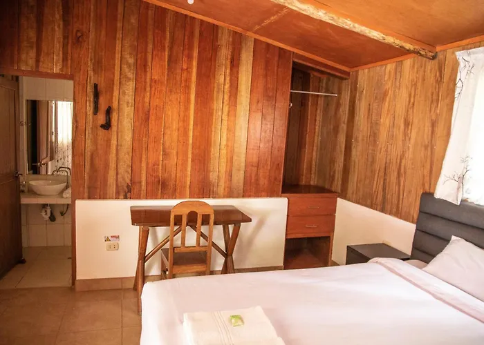 Mandor Lodge *