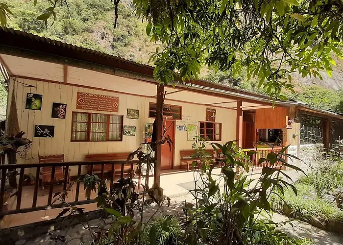 Mandor Lodge *